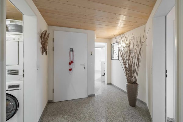 Charmante 3.5-Zimmer Dachwohnung mit Cheminée und stilvollem Ausbau 13