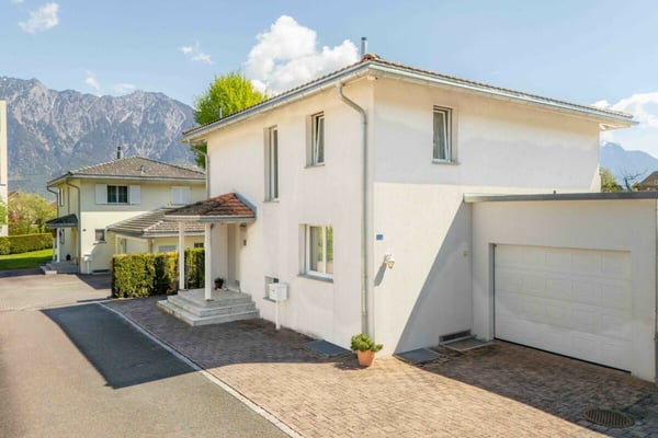 Ihr neues Zuhause: Einfamilienhaus mit Gartenidylle an ruhiger Wohnlage 3