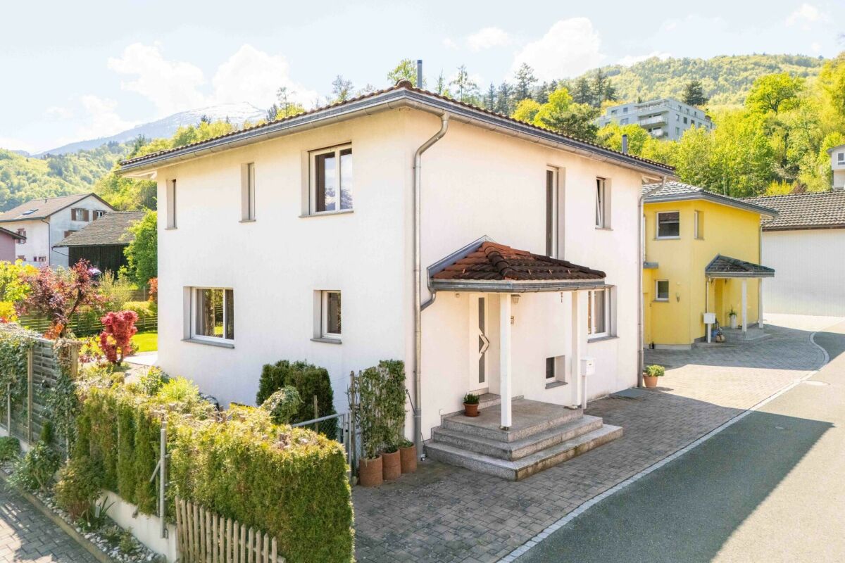 Ihr neues Zuhause: Einfamilienhaus mit Gartenidylle an ruhiger Wohnlage