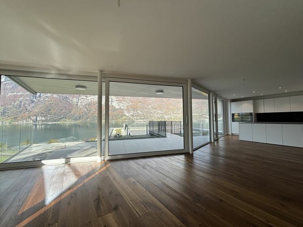Exklusive 5.5 Zimmer-Terrassenwohnung mit Blick auf den Walensee 7