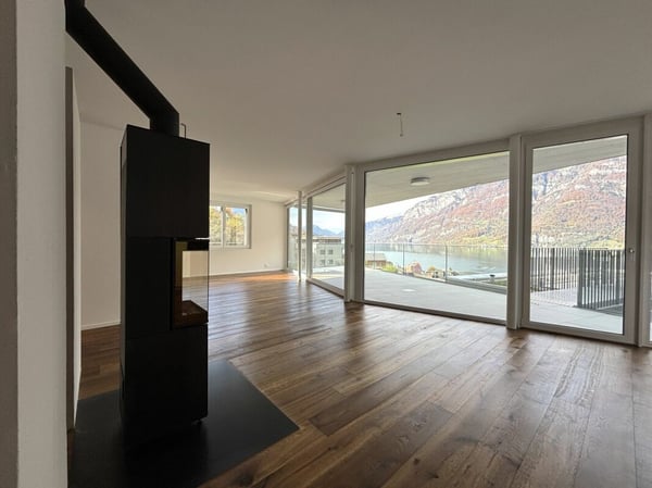 Exklusive 5.5 Zimmer-Terrassenwohnung mit Blick auf den Walensee 10
