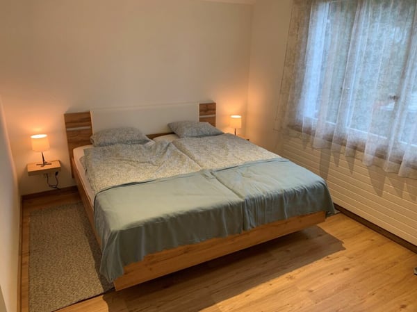 Charmantes 3.5 Zi.-Ferienhaus mit Bergsicht & Garten - nah am Golfplatz 11