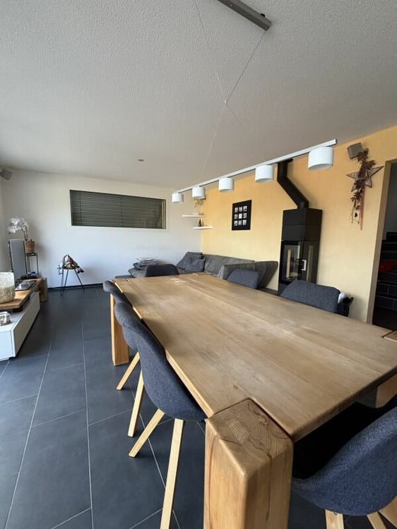 Attraktives 6.5 Zimmer-Doppeleinfamilienhaus mit Garten und Aussicht 5