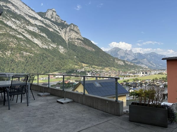 Attraktives 6.5 Zimmer-Doppeleinfamilienhaus mit Garten und Aussicht 22