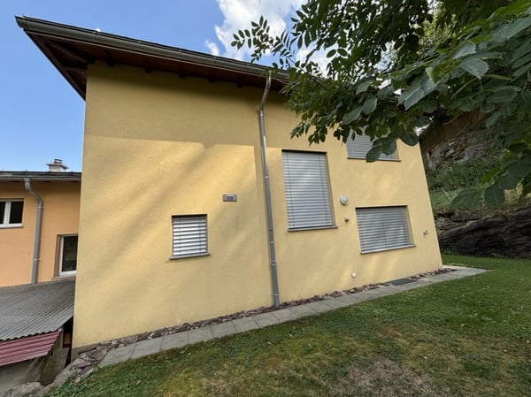 Attraktives 6.5 Zimmer-Doppeleinfamilienhaus mit Garten und Aussicht 28