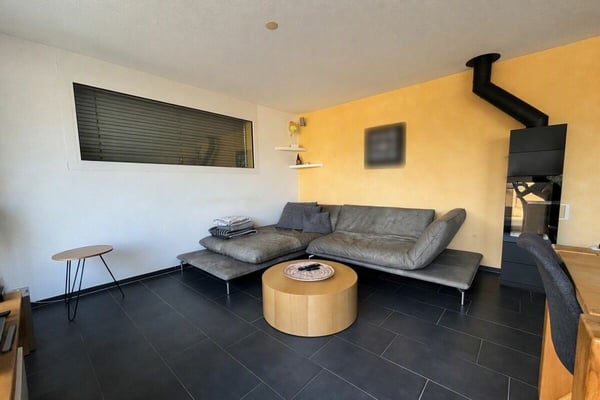 Attraktives 6.5 Zimmer-Doppeleinfamilienhaus mit Garten und Aussicht 7