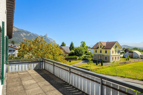 Charmantes Doppeleinfamilienhaus an ruhiger Lage mit Weitsicht 17
