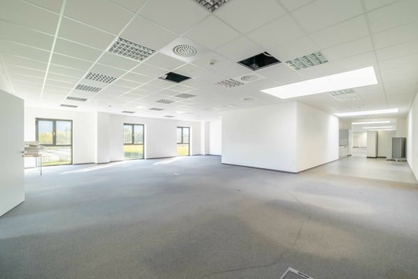 Attraktive Büroräumlichkeiten ab 250 m2  - hell, modern und zentral 1