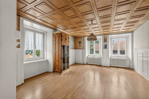 Das Raumwunder im Taminatal: 9-Zimmer Haus mit viel Potenzial 3