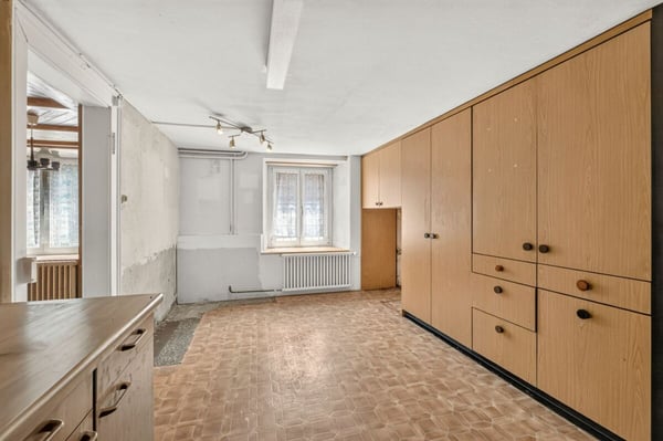 Das Raumwunder im Taminatal: 9-Zimmer Haus mit viel Potenzial 14