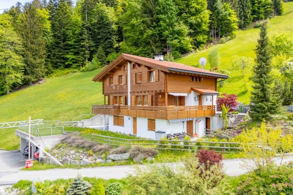 4.5 Zimmer Ferienwohnung mitten im Ski- und Wandergebiet Grüsch-Danusa 28