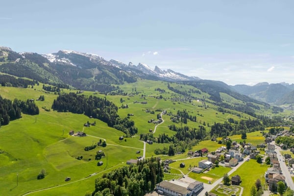 Wohnen mit Weitsicht - hochwertige 3.5-Zimmerwohnung (zweitwohnungstauglich) mit Balkon und Terrasse 25