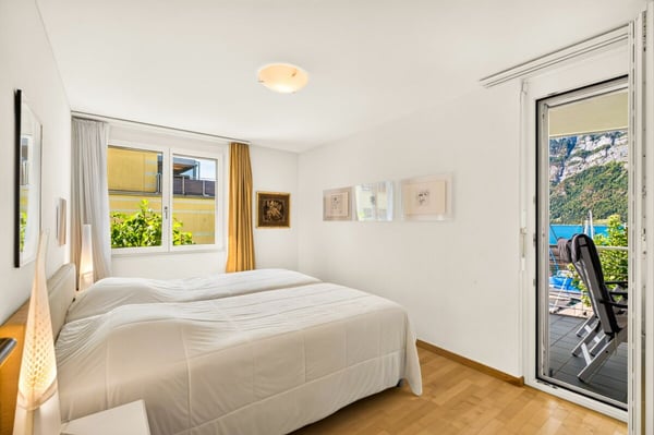 Wohnen in erster Seereihe: 4.5-Zimmerwohnung mit Seepanorama und Blick auf die Churfirsten 12