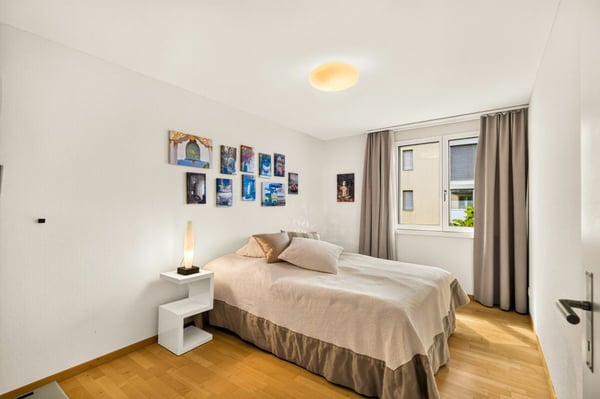 Wohnen in erster Seereihe: 4.5-Zimmerwohnung mit Seepanorama und Blick auf die Churfirsten 10