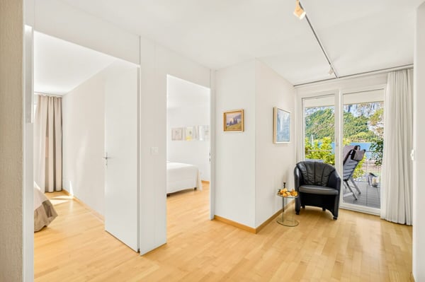 Wohnen in erster Seereihe: 4.5-Zimmerwohnung mit Seepanorama und Blick auf die Churfirsten 17