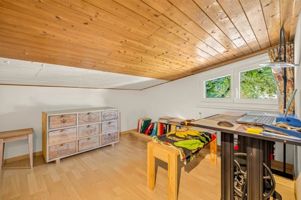 Charmante 2.5-Zimmer-Dachwohnung an ruhiger Lage - Ihr neues Zuhause wartet auf Sie! 16