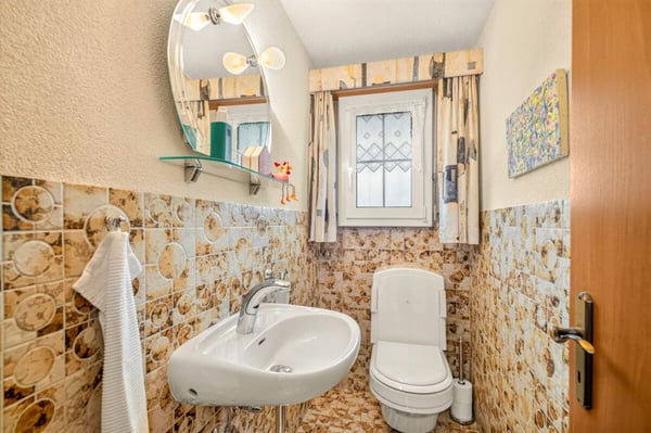 Ein Zuhause der besonderen Art - charmantes 7.5-Zimmer Einfamilienhaus mit Gartenidylle 10