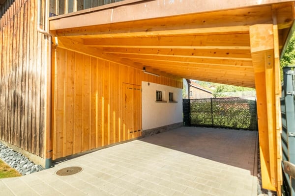 Ruhig gelegenes Einfamilienhaus mit vorbereiteter Einliegerwohnung, Scheune und traumhaften Garten 31