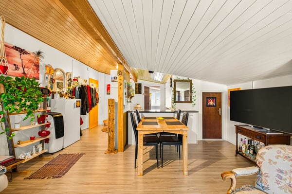 Charmante 2.5-Zimmer-Dachwohnung an ruhiger Lage - Ihr neues Zuhause wartet auf Sie! 7