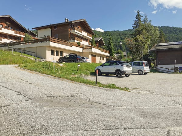 Parkplatz an zentraler Lage in Bürchen (Ferienhauszone) 4