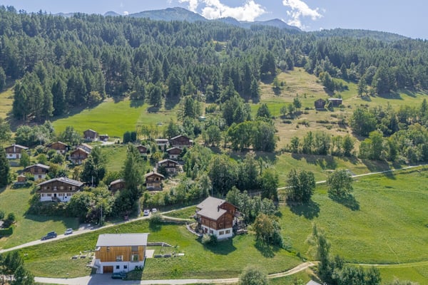 Doppelhaushälfte an ruhiger Lage in Eischoll 11