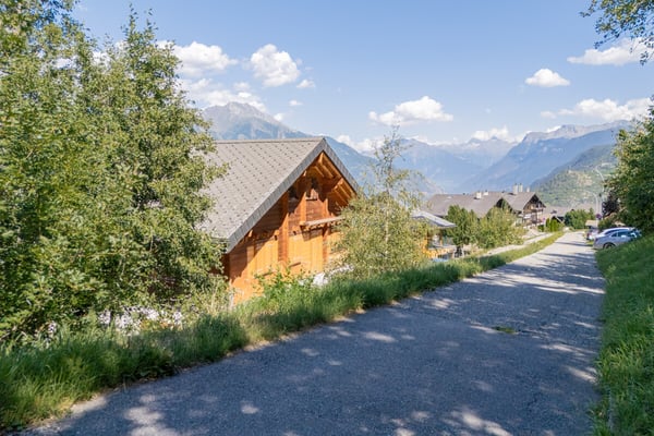 Doppelhaushälfte an ruhiger Lage in Eischoll 9