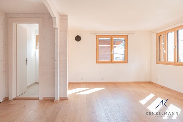 Gemütliches Walliser Chalet mit zwei Wohnungen in Mühlebach 10