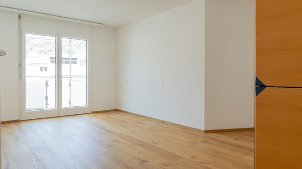Grosszügige 4.5-Zimmerwohnung mit Studio an idealer Lage in Visp 8