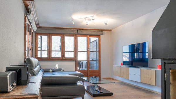 Gemütliche 3.5-Zimmerwohnung mit herrlichem Blick in die Walliser Berg 3