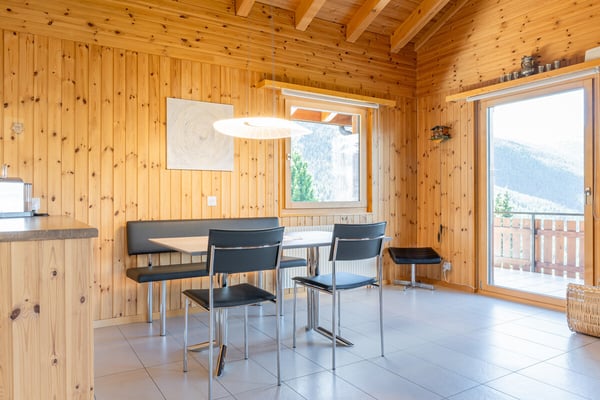 Charmantes Chalet mit Weitsicht in Bürchen 11