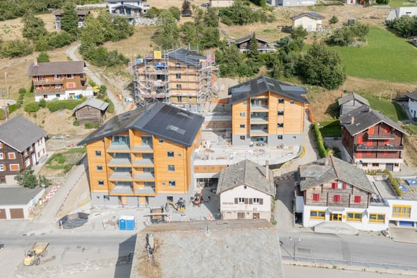 Aussichtsreiche 3.5-Zimmer-Dachwohnung (Zweitwohnung) im Neubau Hasol 4