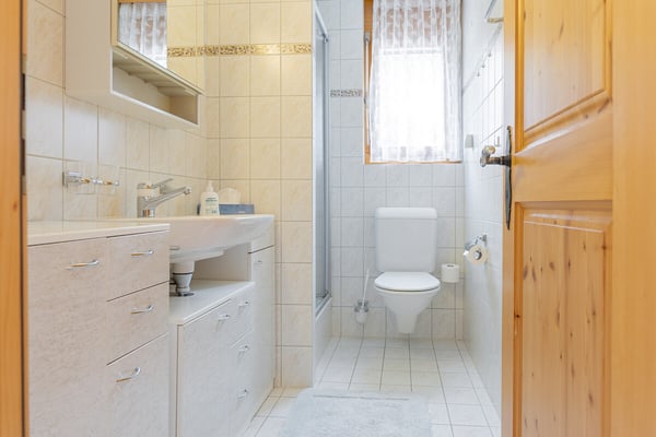 Charmante 2.5-Zimmerwohnung mit traumhafter Aussicht in Ulrichen 11