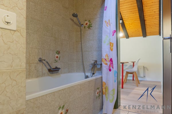 ZU MIETEN: 3-Zimmerwohnung an bevorzugter Lage 13