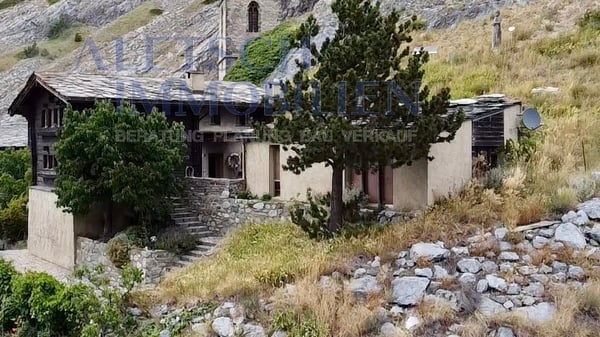 zu verkaufen, Einfamilienhaus in Niedergesteln / VS 3