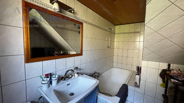 zu verkaufen, Einfamilienhaus in Niedergesteln / VS 9