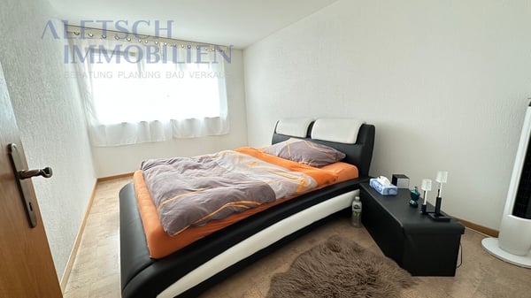 Zentrale 4.5-Zimmer-Wohnung mit Süd gerichtetem Balkon, mitten im Dorf 7