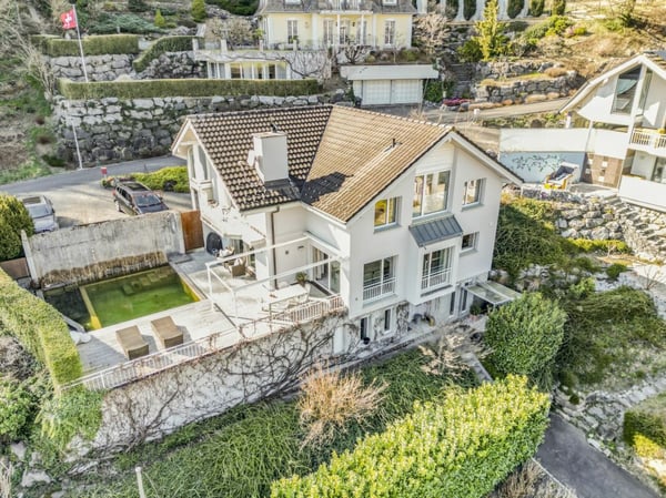 RESERVIERT - exklusives 2.5 Zi-Einfamilienhaus mit Schwimmteich an idyllischer Lage 12