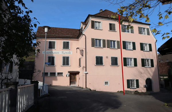 historisches 2.5 Zi-Wohnhaus mit terrassierter Gartenanlage in Oberschan 1