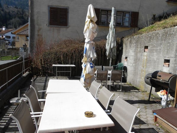 historisches 2.5 Zi-Wohnhaus mit terrassierter Gartenanlage in Oberschan 5