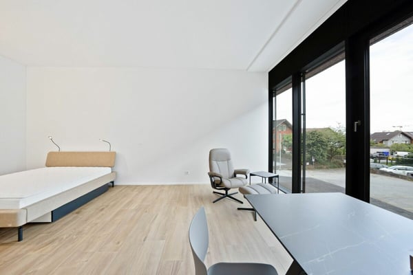 Loft-Atelier möbliert mit 8 m2 im 2. Obergeschoss 2