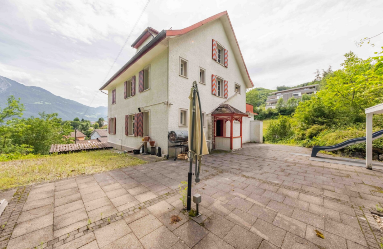 3-Familien-Wohnhaus mit bewilligtem Bauprojekt für 3 zusätzliche Wohnungen