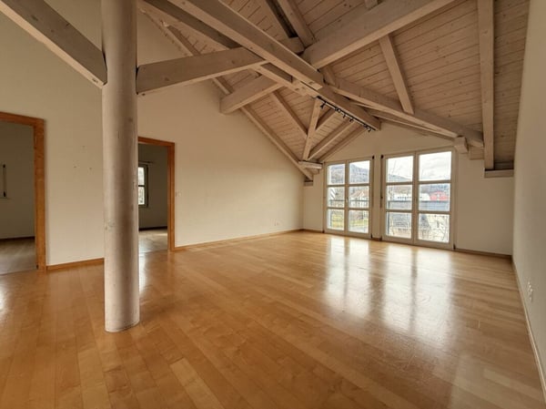 grosszügige 3.5 Zimmer-Dachwohnung im Zentrum von Buchs-Räfis 3