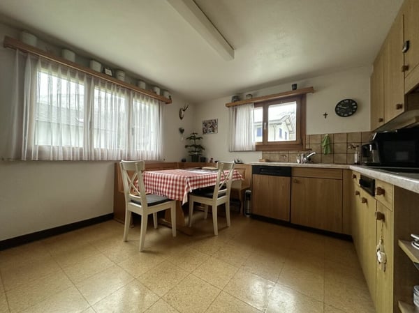 charmantes 5 1/2 Zi-Einfamilienhaus an idyllischer Wohnlage im Grünen 3