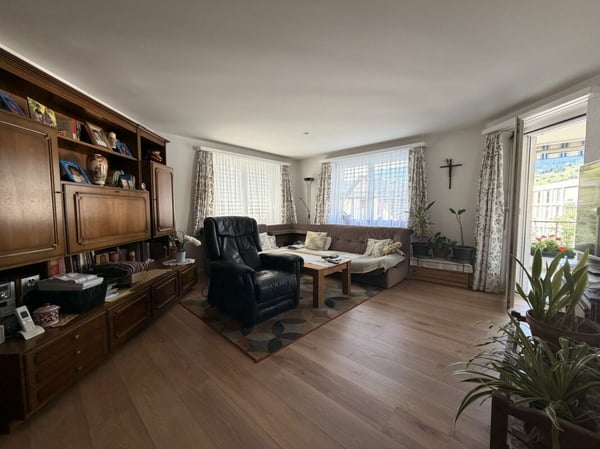 charmante 4 ½ - Zimmerwohnung an attraktiver und sonniger Wohnlage 3