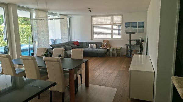 grosszügige 4 ½-Zi.-Eigentums-Gartenwohnung an schöner Wohnlage Buchs-Räfis 2