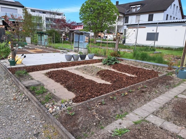 grosszügige 4 ½-Zi.-Eigentums-Gartenwohnung an schöner Wohnlage Buchs-Räfis 10