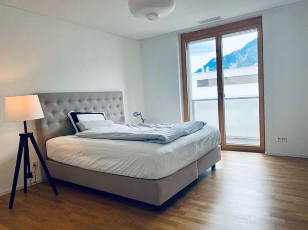 sonnige, attraktive 4.5-Zimmer-Wohnung 4
