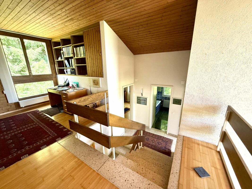 freistehendes 5-Zimmer Einfamilienhaus...