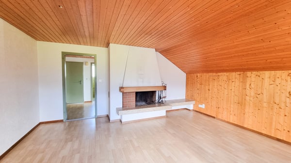 3.5 Zimmer-Dachwohnung mit rund 87 m² NF - an ruhiger Quartierlage 8