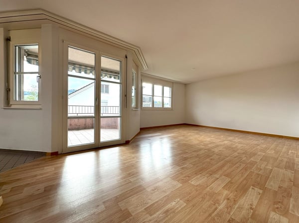 1.5 Zi Whg an ruhiger und günstiger Lage! 2